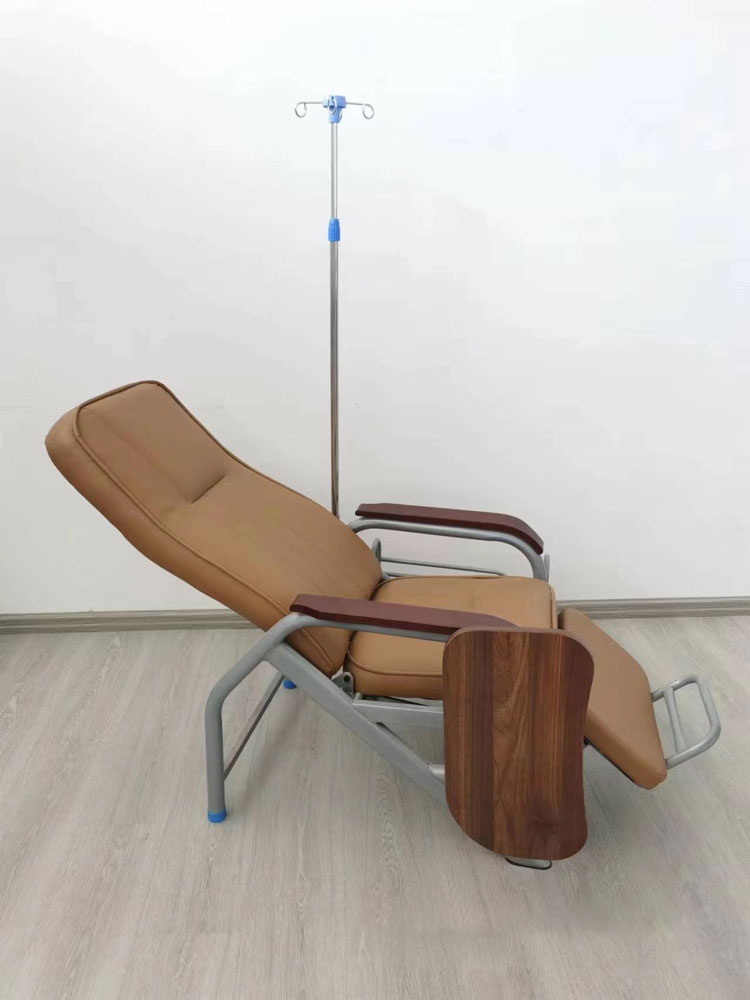 Luxury Reclining Infusion Chair With Stainless Steel IV Stand And Rotatable Dining Table Board Multi-functional Chair